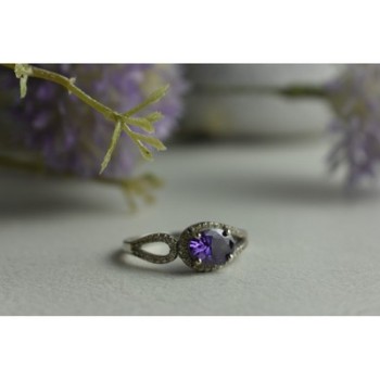 925 Sterling Silver Amethyst & CZ Ring Size 8