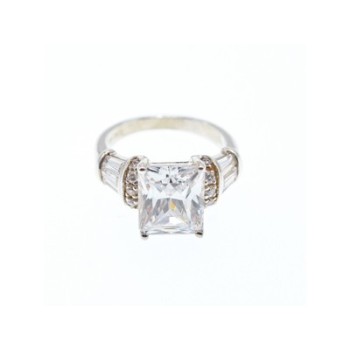 925 Sterling Silver White/colorless CZ Ring Size 5.5