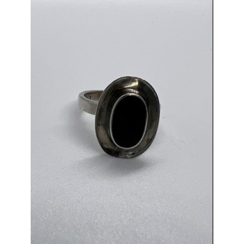 925 Sterling Silver & Onyx Soma Ring Size 5