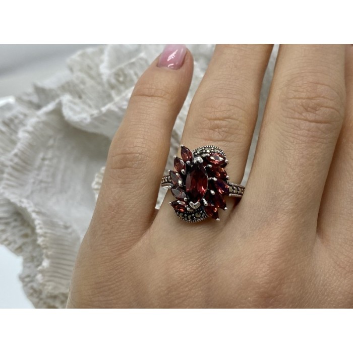 925 STERLING SILVER SPESSARTINE & MARCASITES RING SIZE 6.5