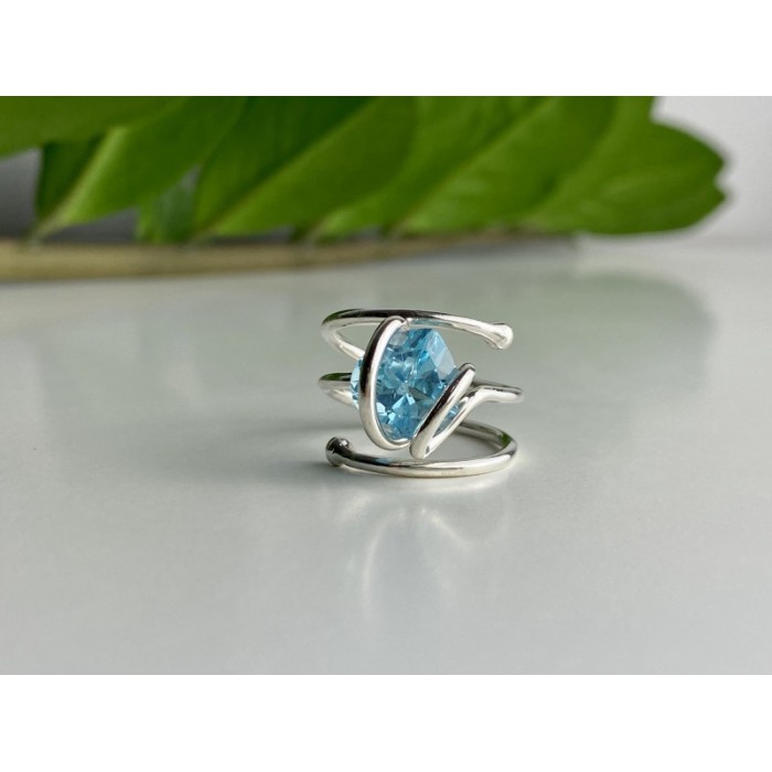 925 Sterling Silver Topaz Ring Size 8