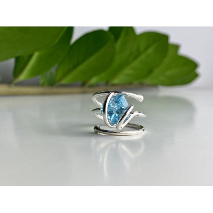 925 Sterling Silver Topaz Ring Size 8