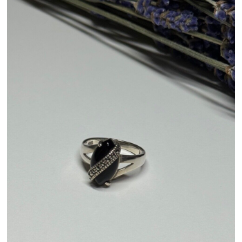 925 Sterling Silver Onyx & Marcasite Ring Size 5