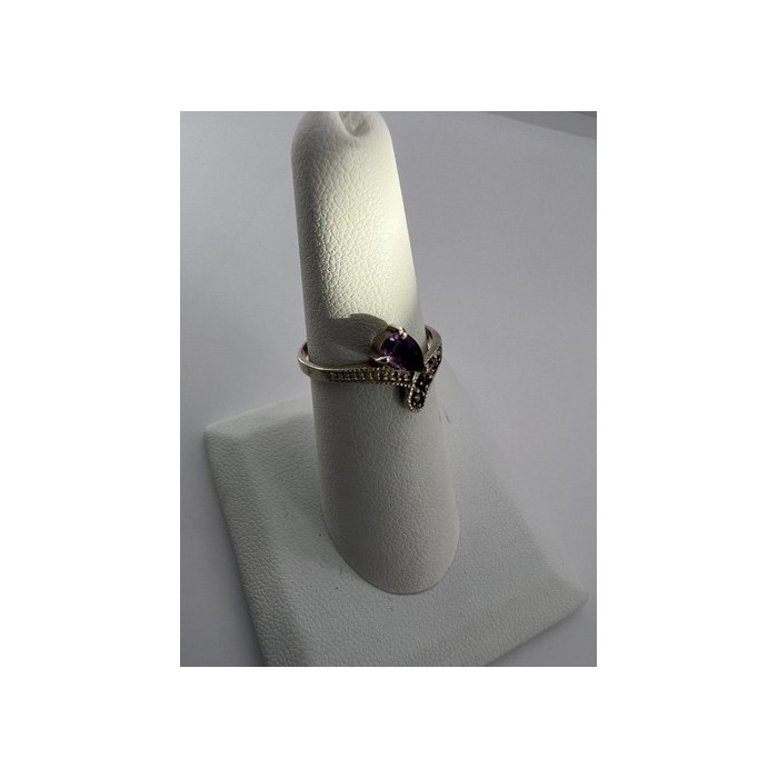 925 Sterling Silver With Amethyst & Marcasite Ring Size 5.5