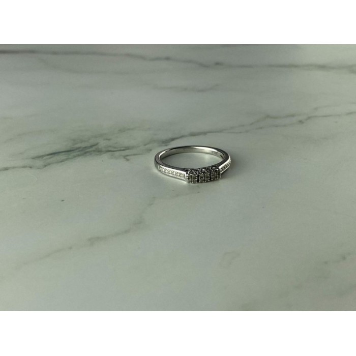 925 Sterling Silver White Topaz Ring Size 6.5