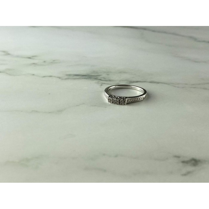 925 Sterling Silver White Topaz Ring Size 6.5