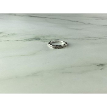 925 Sterling Silver White Topaz Ring Size 6.5