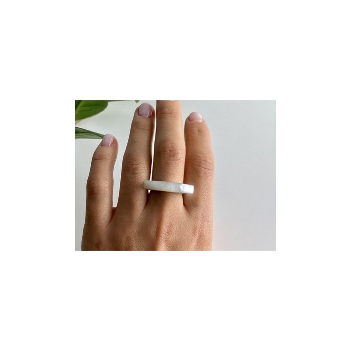 925 STERLING SILVER MOTHER OF PEARL RING SIZE 8.5