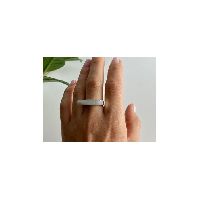 925 STERLING SILVER MOTHER OF PEARL RING SIZE 8.5