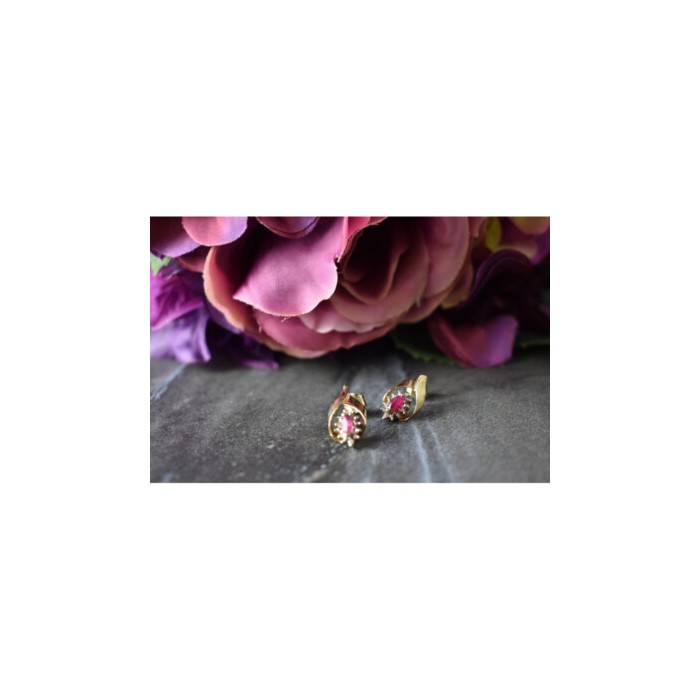 10K YELLOW GOLD RUBY & DIAMONDS EARRINGS