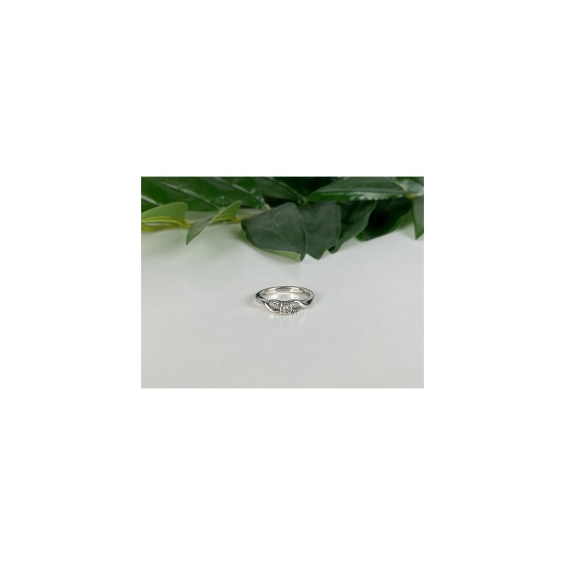 925 Sterling Silver White Sapphire Ring Size 6.5