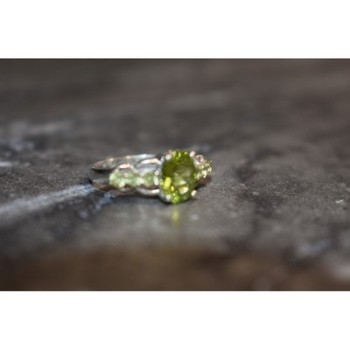 925 Sterling Silver Peridot & Tsavorite Ring Size 6.5