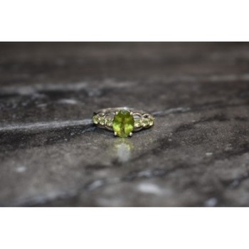 925 Sterling Silver Peridot & Tsavorite Ring Size 6.5