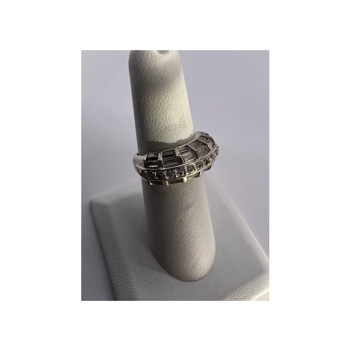 925 Sterling Silver & CZ Ring Size 5