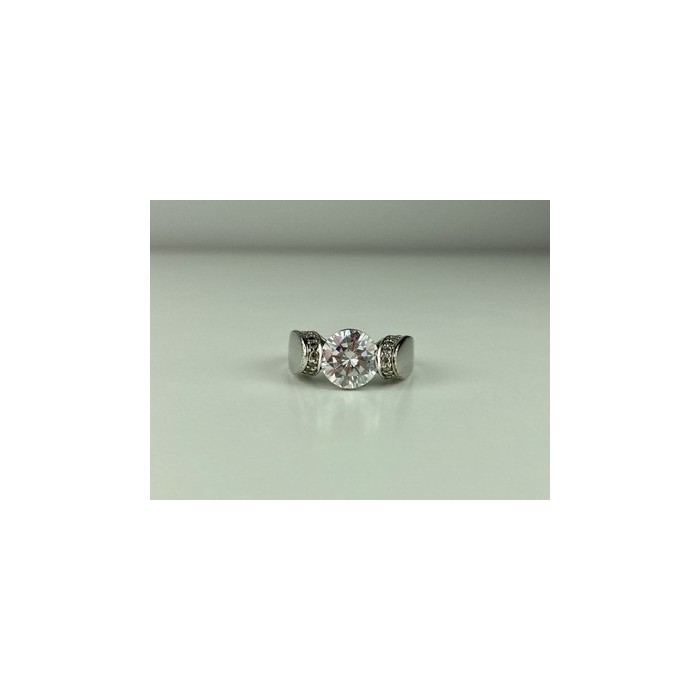 925 Sterling Silver CZ Ring Size 7