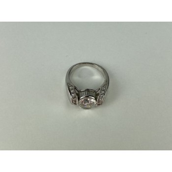 925 Sterling Silver CZ Ring Size 7