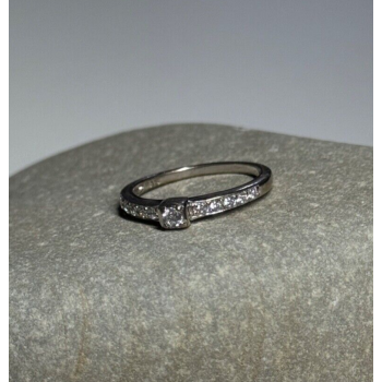 925 Sterling Silver CZ Ring Size 6.5