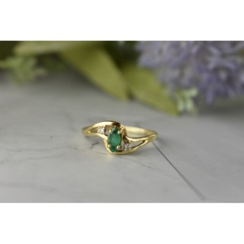 14K YELLOW GOLD EMERALD & DIAMONDS RING SIZE 8