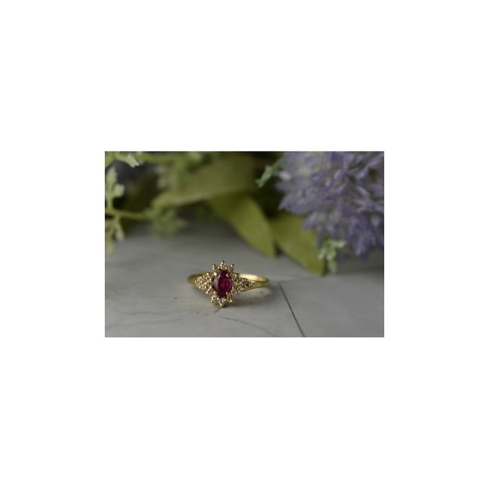 14K YELLOW GOLD RUBY & DIAMONDS RING SIZE 8