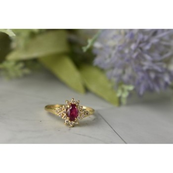 14K YELLOW GOLD RUBY & DIAMONDS RING SIZE 8