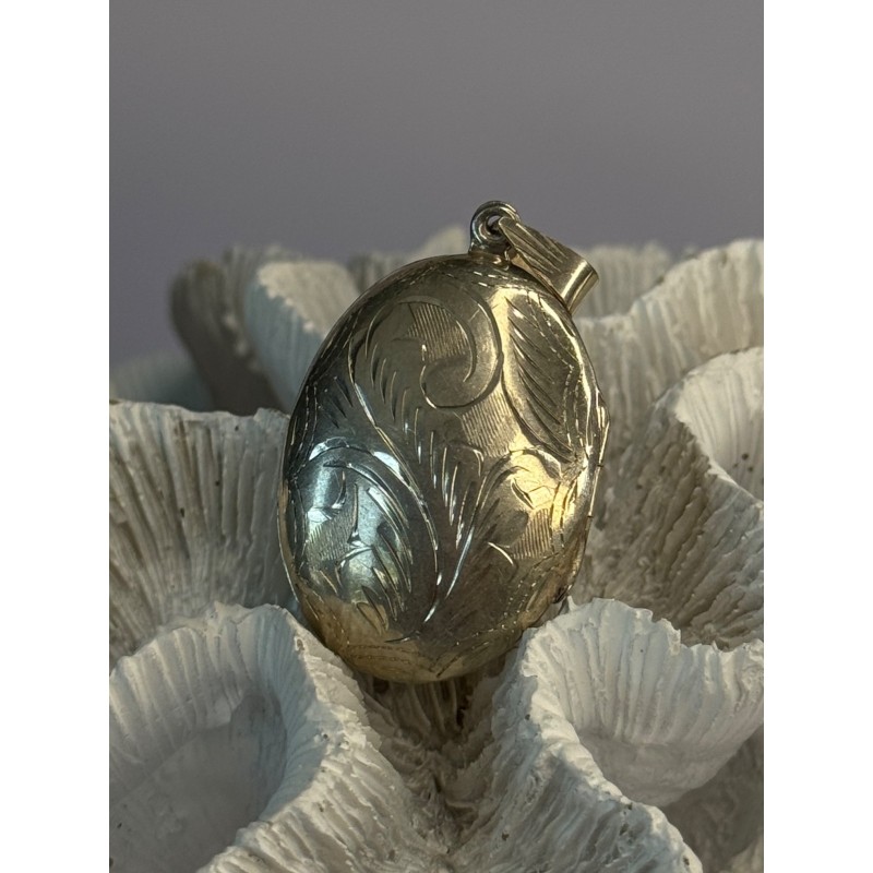 925 Sterling Silver Engraved Design Oval Locket Pendant Length 1.80 inch