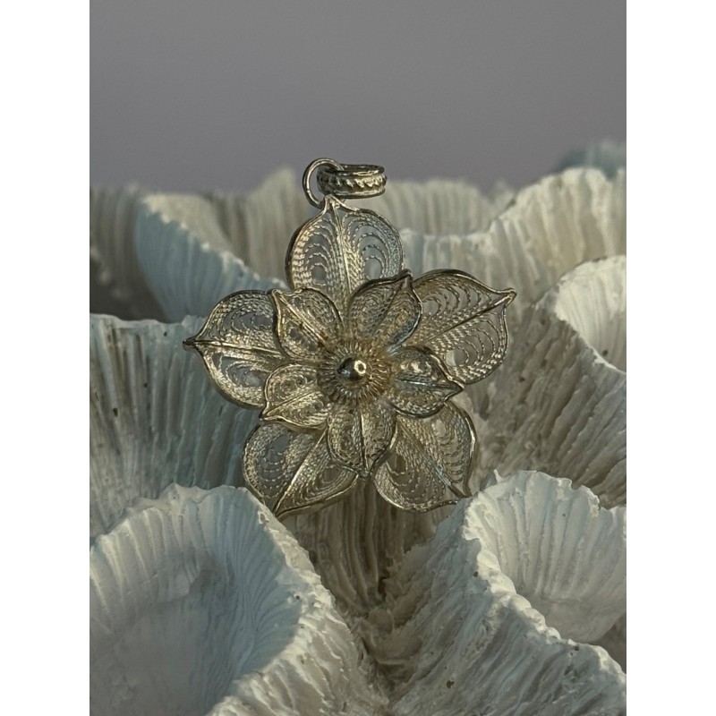 925 Sterling Silver Flower Pendant Length 1.50 inch