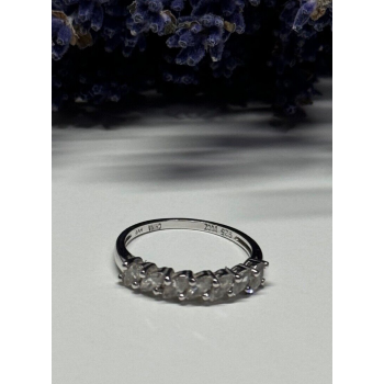 925 Sterling Silver CZ Ring Size 8.5