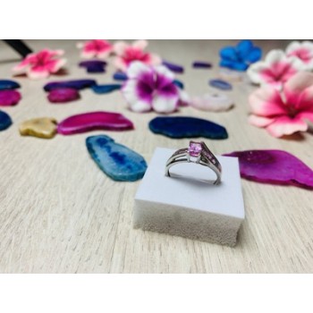 10K WHITE GOLD  PINK TOPAZ & DIAMONDS RING SIZE 7