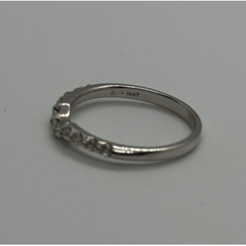 18K WHITE GOLD  DIAMONDS  RING SIZE 6