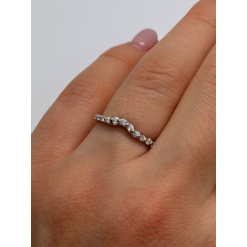 18K WHITE GOLD  DIAMONDS  RING SIZE 6