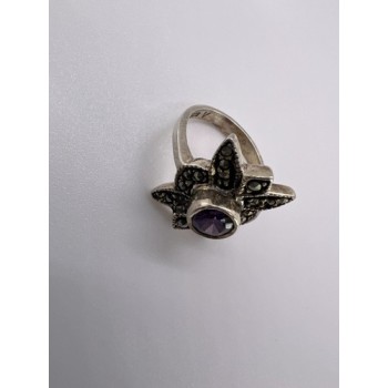 925 Sterling Silver Amethyst & Marcasite Ring Size 5
