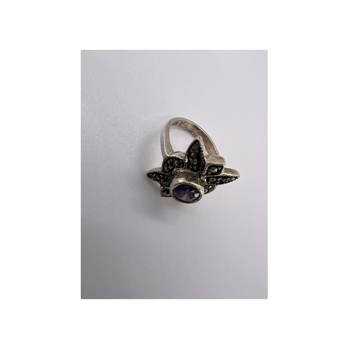 925 Sterling Silver Amethyst & Marcasite Ring Size 5