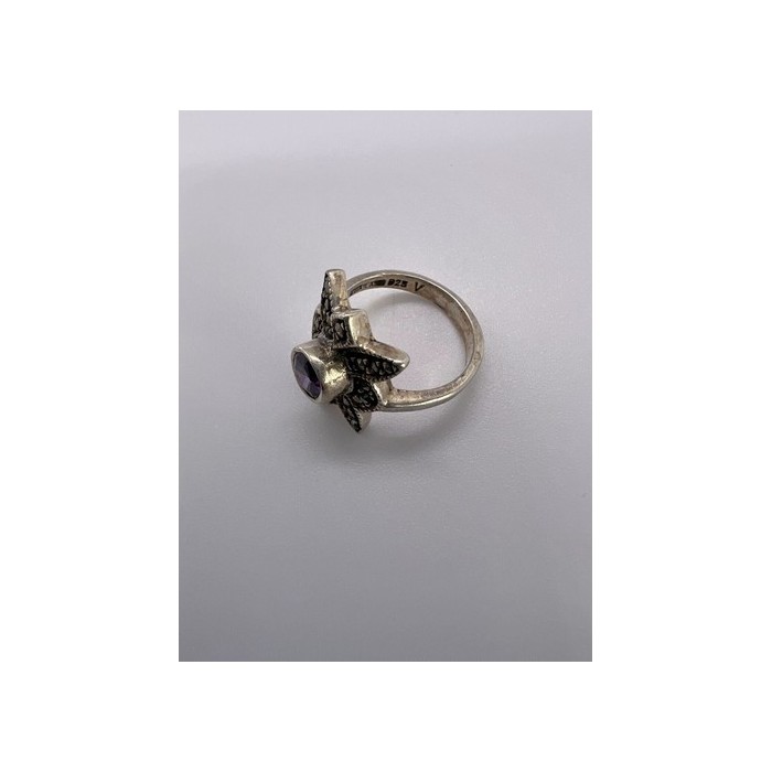 925 Sterling Silver Amethyst & Marcasite Ring Size 5