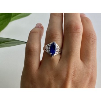 925 Sterling Silver Blue Tourmaline Ring Size 6.5