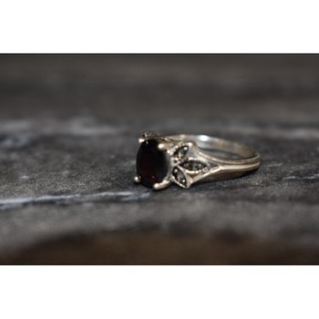 925 Sterling Silver Garnet & Black Jade Ring Size 6.5