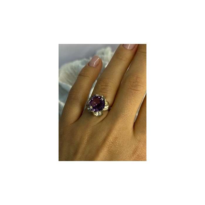 925 Sterling Silver Amethyst Ring Size 6.5