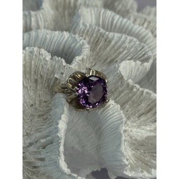 925 Sterling Silver Amethyst Ring Size 6.5