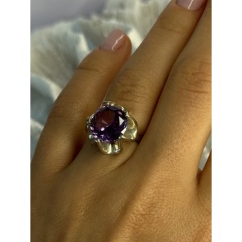 925 Sterling Silver Amethyst Ring Size 6.5