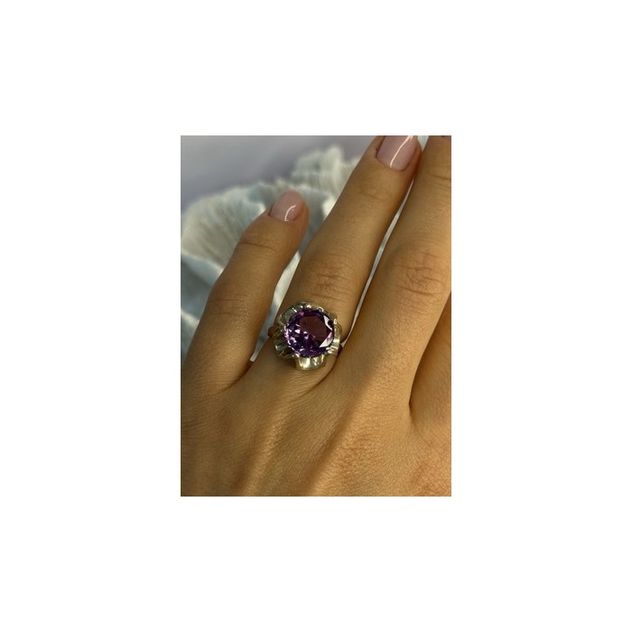 925 Sterling Silver Amethyst Ring Size 6.5