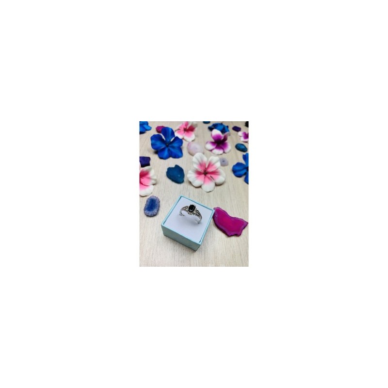 925 Sterling Silver Dark Blue Spinel Ring Size 6.5