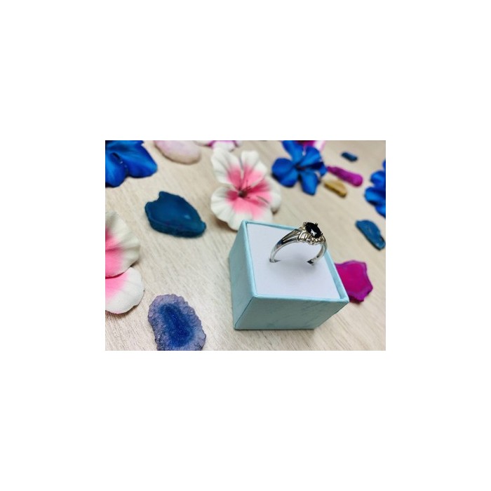 925 Sterling Silver Dark Blue Spinel Ring Size 6.5