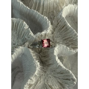10K WHITE GOLD SPINEL & DIAMONDS RING SIZE 7