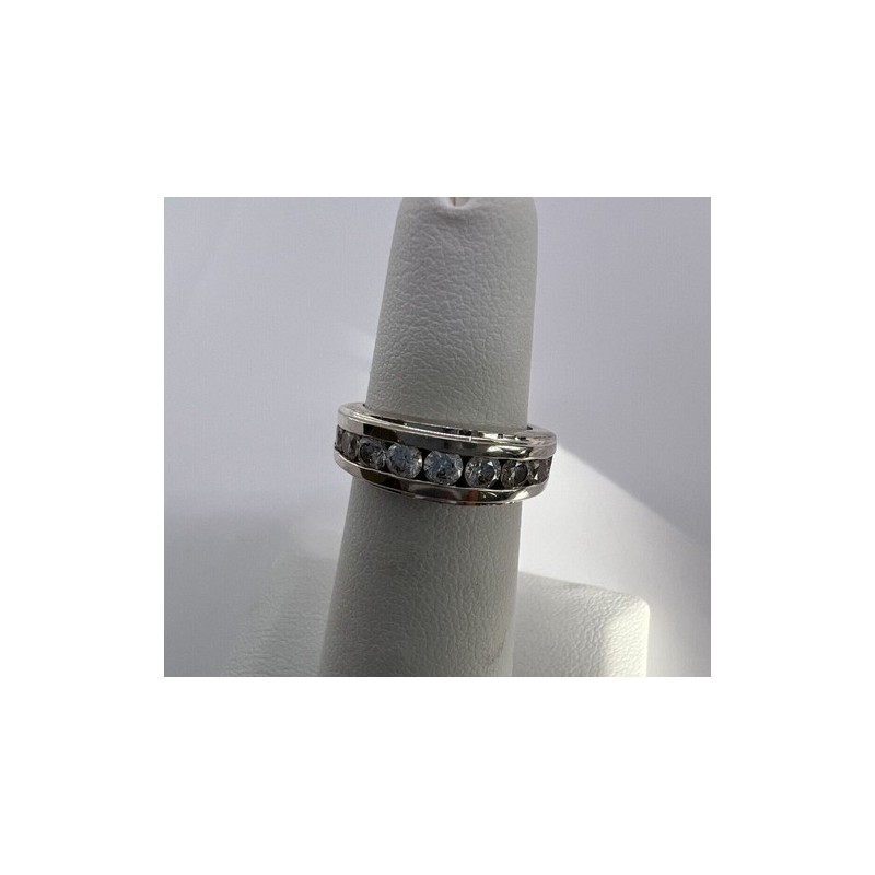 925 Sterling Silver & CZ Ring Size 4