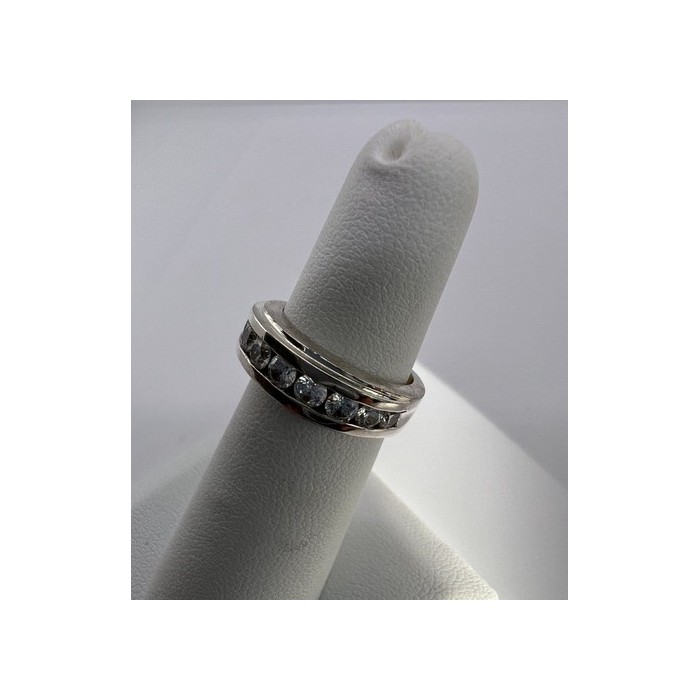 925 Sterling Silver & CZ Ring Size 4