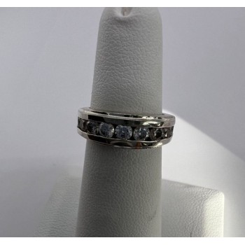 925 Sterling Silver & CZ Ring Size 4