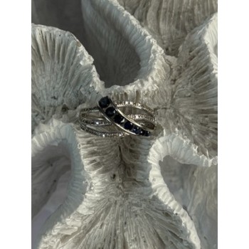 10K WHITE GOLD SAPPHIRE & DIAMOND RING SIZE 7