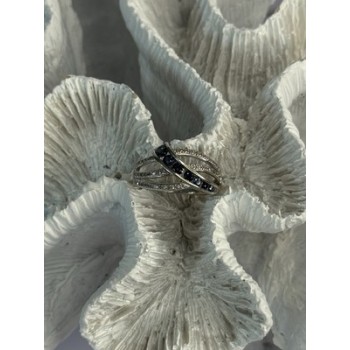 10K WHITE GOLD SAPPHIRE & DIAMOND RING SIZE 7