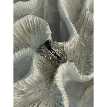 10K WHITE GOLD SAPPHIRE & DIAMOND RING SIZE 7