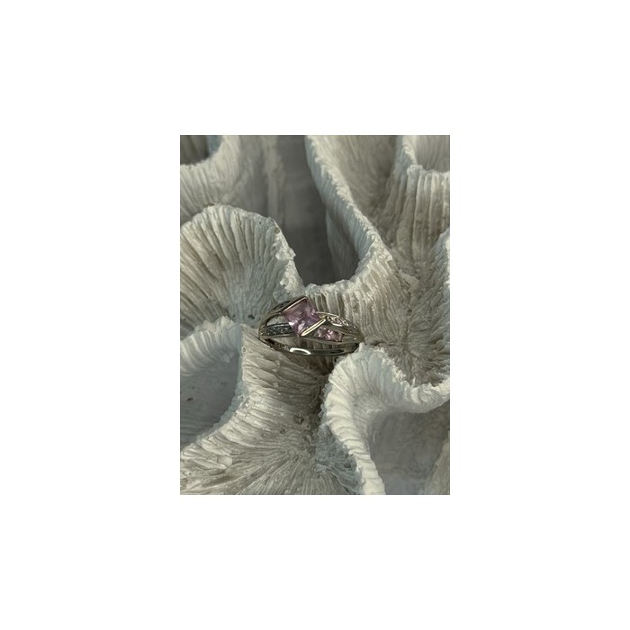 10K WHITE GOLD PINK TOPAZ & DIAMOND RING SIZE 7