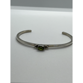 925 STERLING SILVER  PERIDOT BRACELET